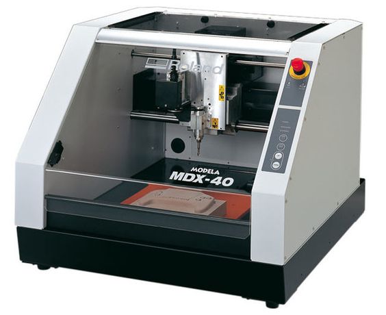 Precision milling machine